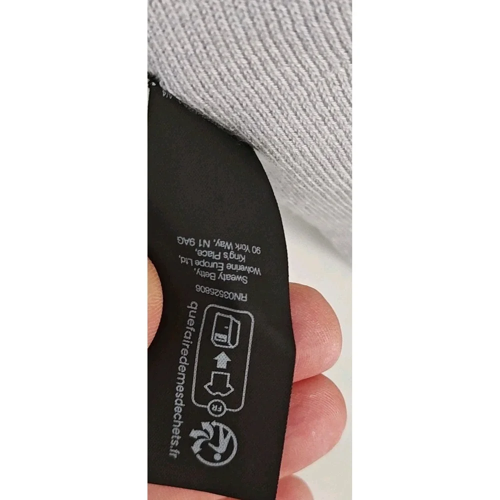 Sweaty Betty Scarf Black Cream Spell‎ Out Winter Warm super soft 95 x 15 neq